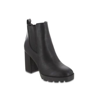 SELLING BOTH TG: MIA Zarah Boots AND Lug Sole Boots